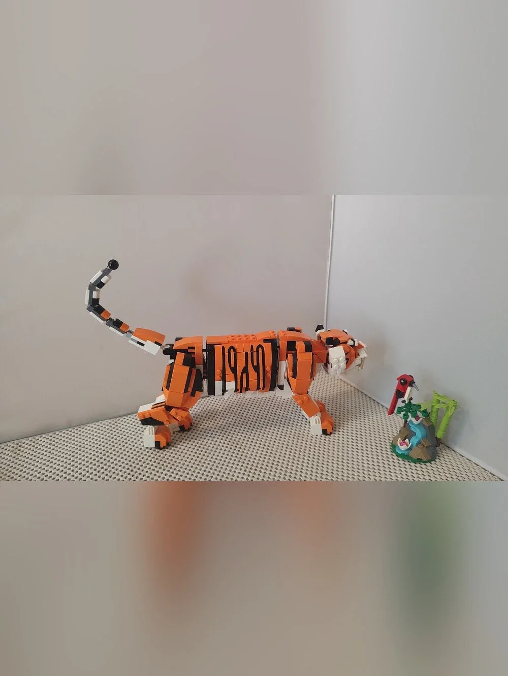 LEGO Creator 31129 Majestic Tiger Building Set As Shown